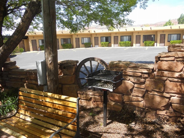 Redrock Country Inn image 7